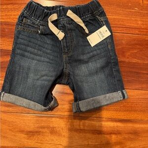 GAP Jean shorts size 18-24 months brand new with tags!